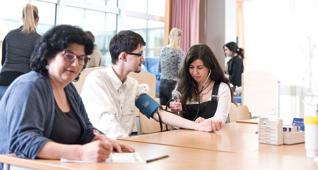 Berufsfachschule für Zusatzqualifikationen im Fachbereich Pflege