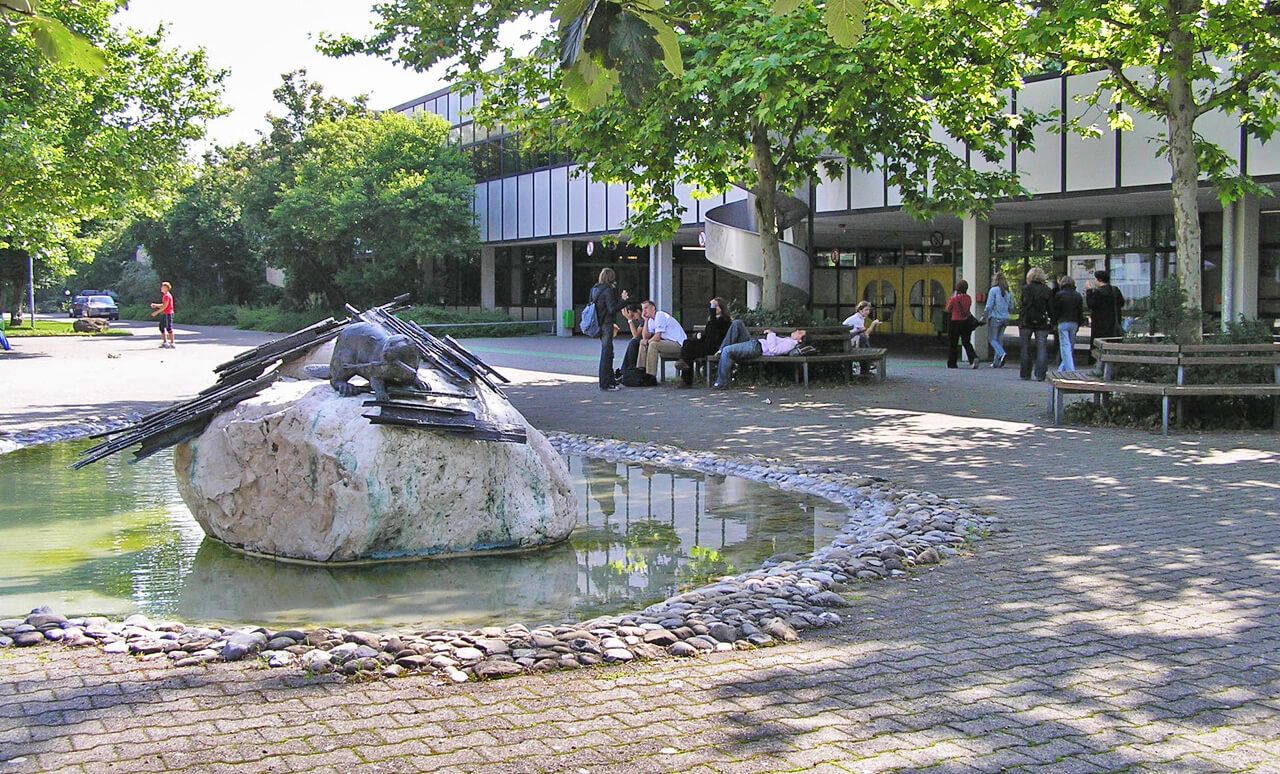 Pausenhof der Matthias-Erzberger-Schule