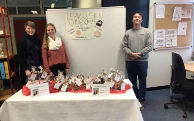 Förderklasse KOBV spendet nach Lebkuchenverkauf 222 € an Wohnungslosenhilfe Biberach e.V. 