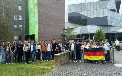 6ESG Schülerinnen und Schüler besuchen Experimenta